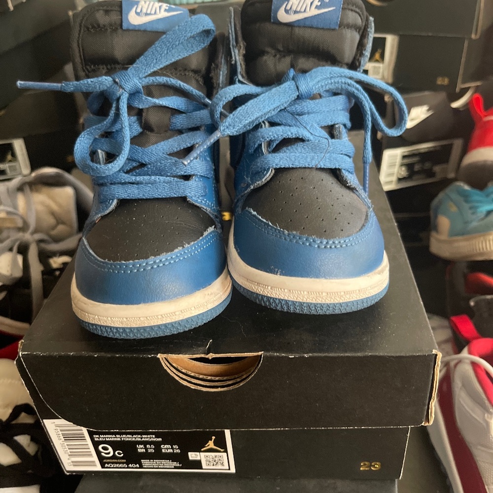 Jordan 1 Retro High Marine Blue/ Black 9c